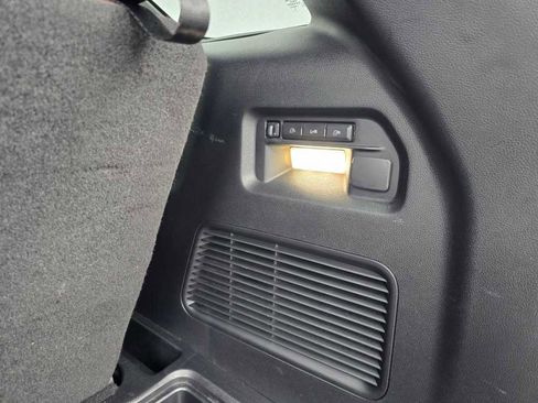 Used 2023 Ford Explorer Platinum w/ Technology Package image 38