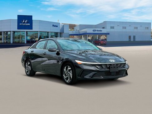 New 2025 Hyundai Elantra Limited image 11