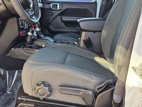 Certified 2025 Jeep Wrangler Unlimited Sport AWD/4WD image 20