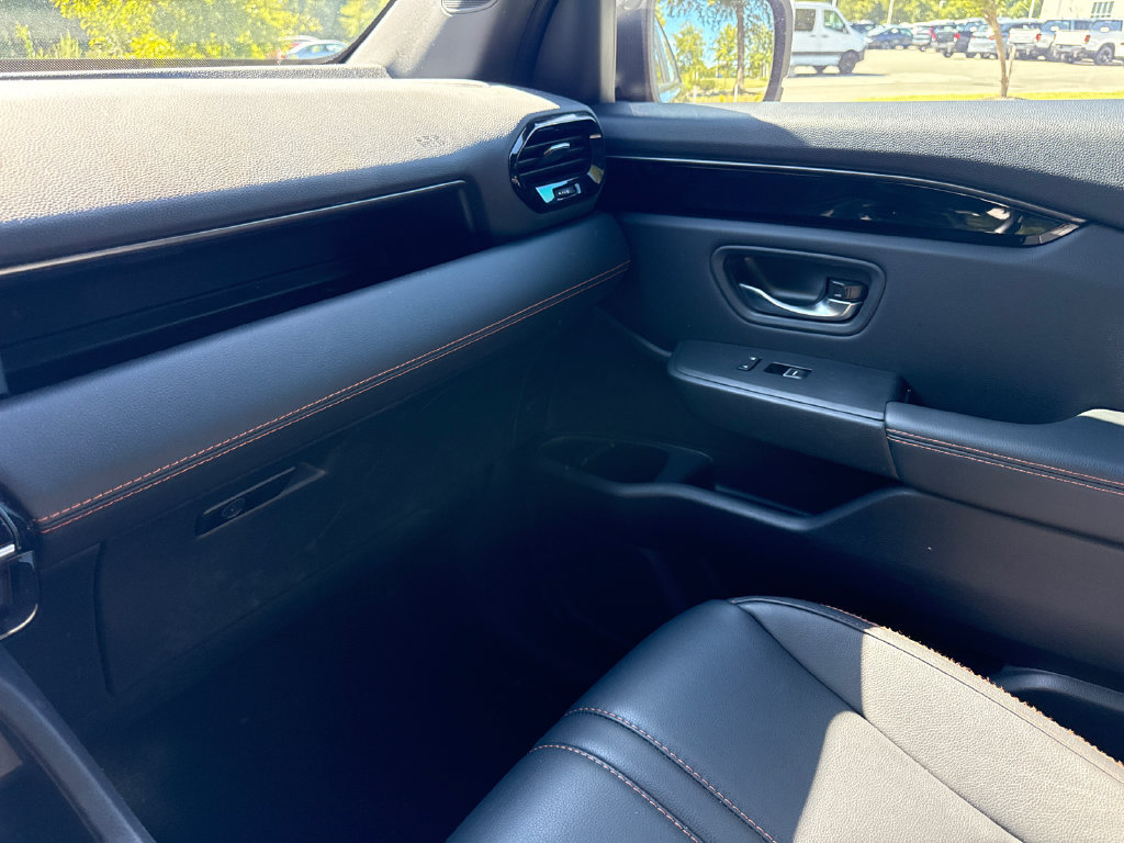 Certified 2025 Honda Pilot TrailSport image 18