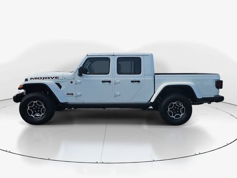 Used 2023 Jeep Gladiator Mojave w/ Cold Weather Group AWD/4WD image 7
