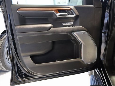 Certified 2023 GMC Sierra 1500 Denali image 12