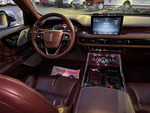 Used 2020 Lincoln Aviator Black Label w/ Dynamic Handling Package image 30