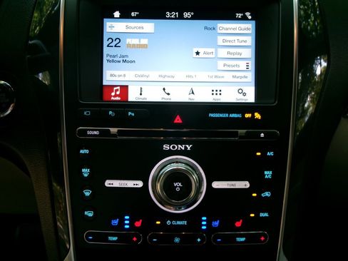 Used 2018 Ford Explorer Limited w/ Equipment Group 301A image 21