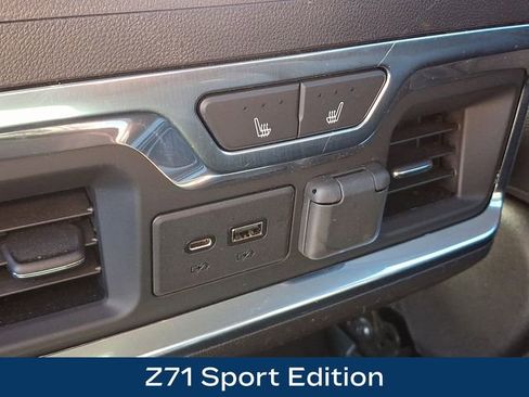 Used 2021 Chevrolet Silverado 2500 LTZ w/ LTZ Plus Package image 14