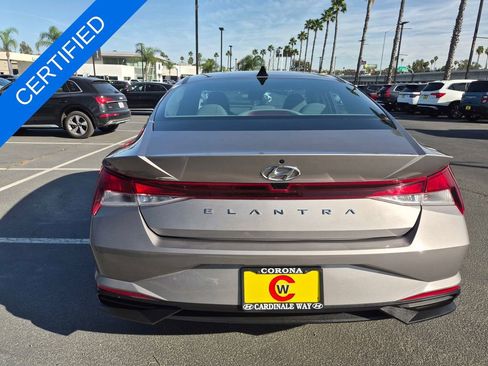 Used 2023 Hyundai Elantra SEL w/ Convenience Package image 6