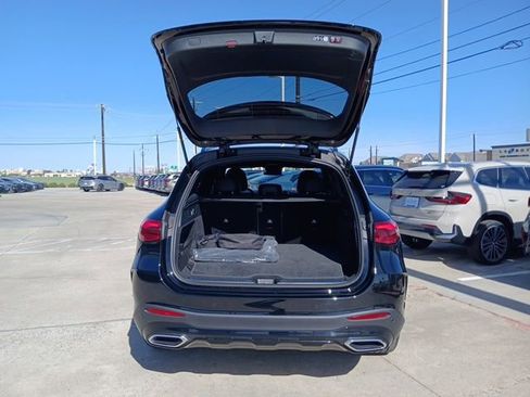 Used 2025 Mercedes-Benz GLC 350e GLC 350e 4MATIC image 9