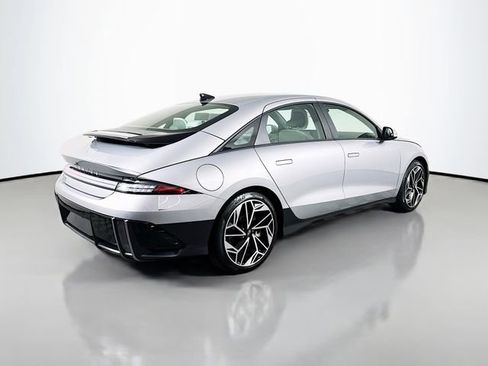 Used 2024 Hyundai Ioniq 6 SEL AWD/4WD image 8