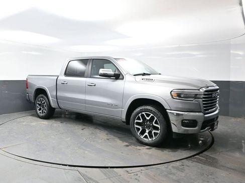 Used 2025 RAM 1500 Laramie image 5