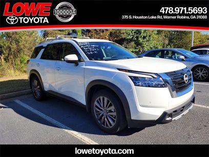Used 2023 Nissan Pathfinder SL w/ SL Premium Package