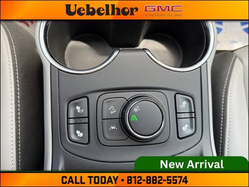 Used 2023 GMC Terrain SLT FWD image 30