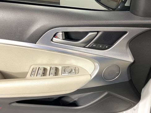 Used 2022 Genesis G70 2.0T w/ Prestige Package image 12