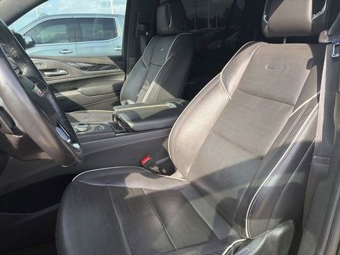 Used 2023 Cadillac Escalade ESV Sport image 5