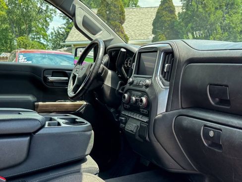 Used 2020 Chevrolet Silverado 1500 LT Trail Boss w/ Convenience Package AWD/4WD image 14