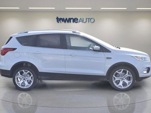 Used 2019 Ford Escape Titanium image 6