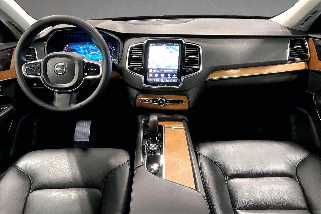 Certified 2024 Volvo XC90 B6 Plus AWD/4WD image 8