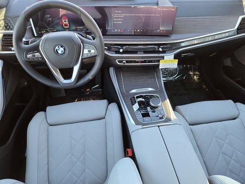 New 2026 BMW X5 xDrive50e w/ Premium Package image 28