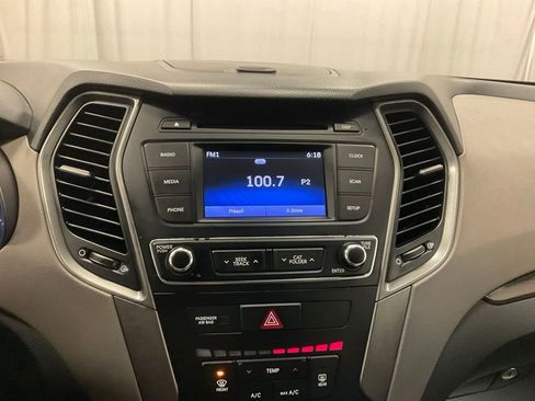 Used 2017 Hyundai Santa Fe Sport image 17