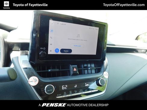 Used 2024 Toyota Corolla LE image 9