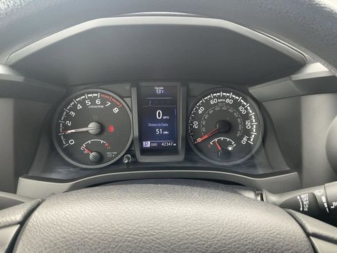 Used 2022 Toyota Tacoma SR image 23