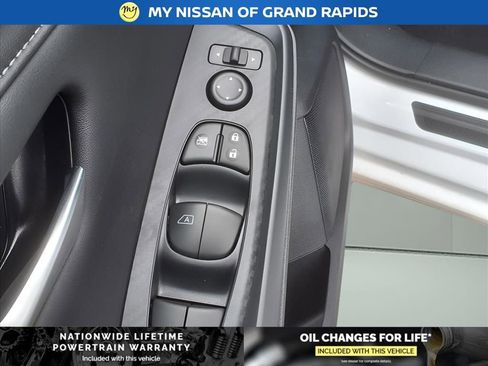 New 2025 Nissan Sentra SV w/ All-Weather Package image 8