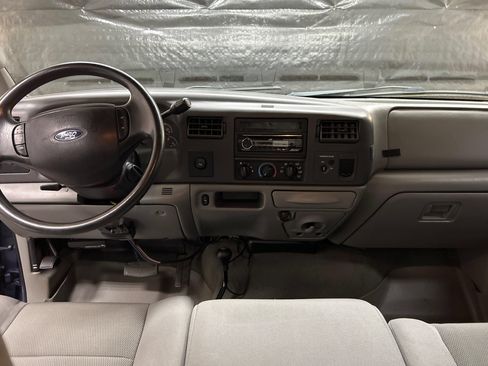 Used 2004 Ford F250 Lariat AWD/4WD image 10
