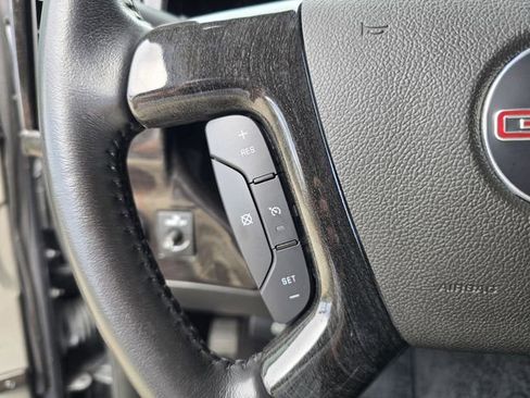 Used 2023 GMC Savana 2500 image 20