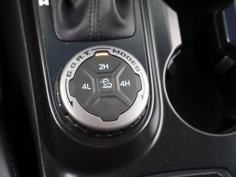 Used 2024 Ford Bronco Outer Banks image 30