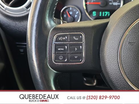 Used 2015 Jeep Wrangler Unlimited Rubicon w/ Dual Top Group AWD/4WD image 15
