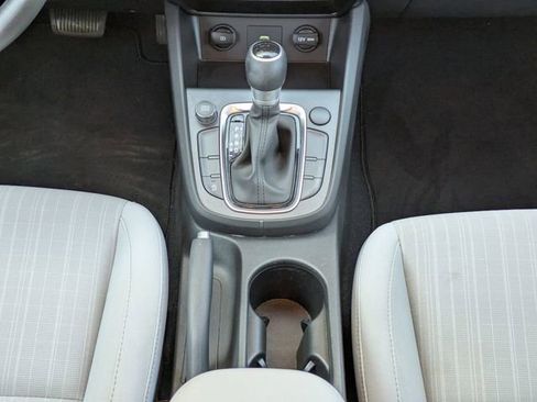 Used 2022 Hyundai Kona SEL image 19