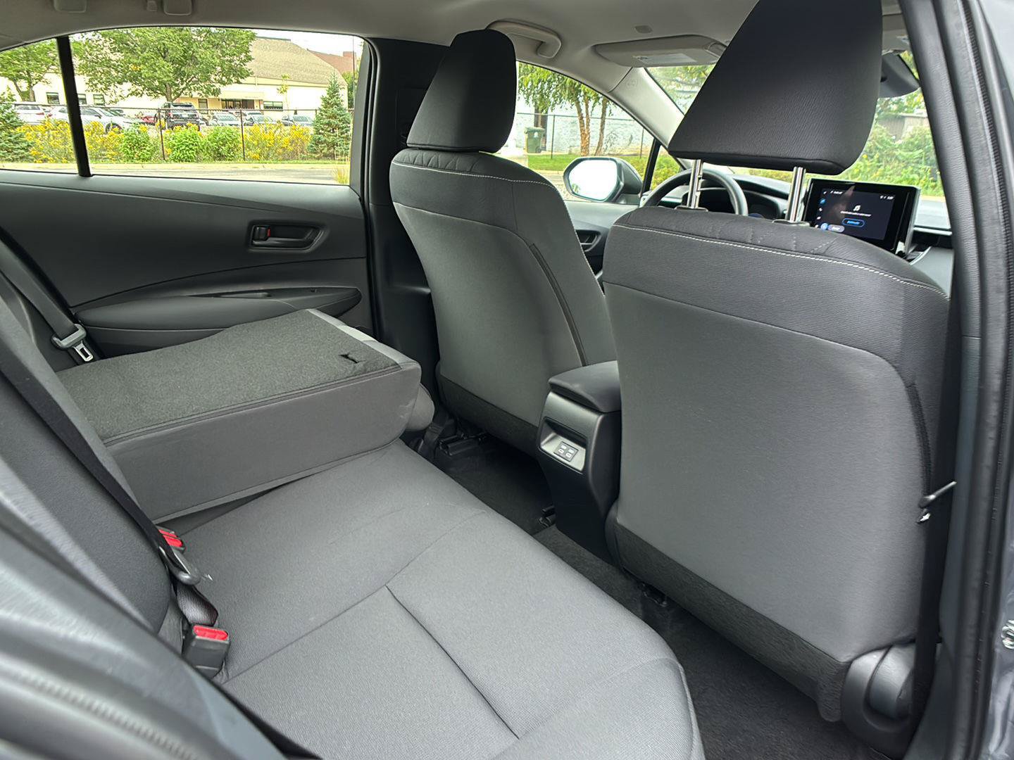Used 2026 Toyota Corolla LE w/ LE Premium Package FWD image 19