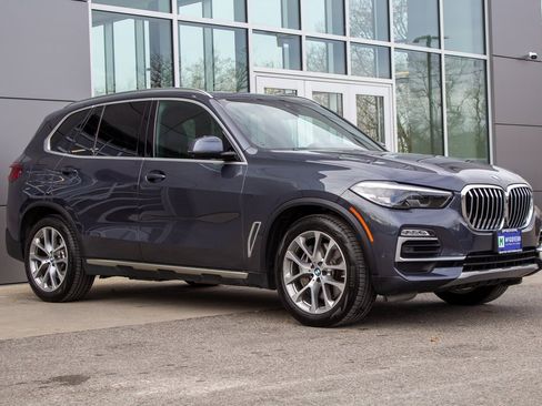 Used 2021 BMW X5 xDrive45e w/ Parking Assistance Package image 3