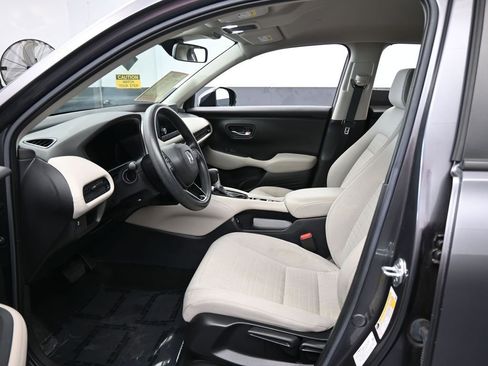 Used 2024 Honda HR-V LX image 11