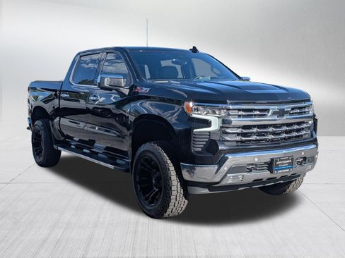 Used 2023 Chevrolet Silverado 1500 LTZ w/ Technology Package AWD/4WD image 7