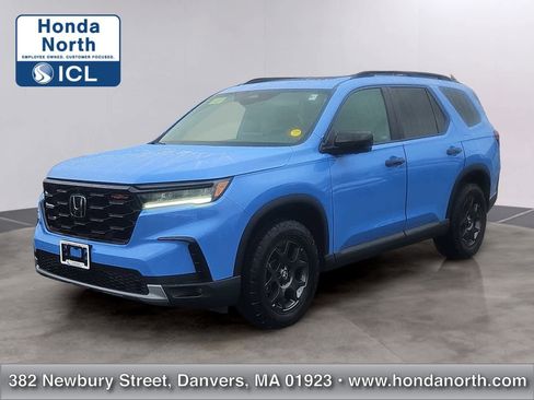 Certified 2024 Honda Pilot TrailSport image 1