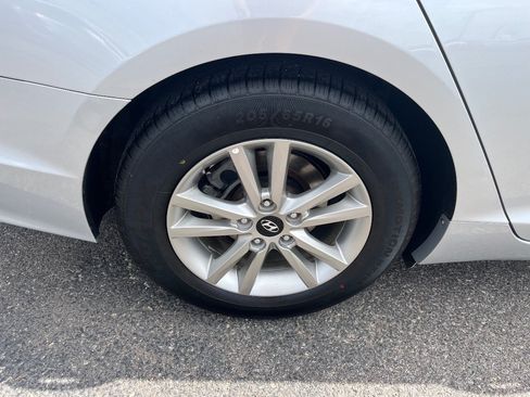 Used 2016 Hyundai Sonata SE FWD image 41