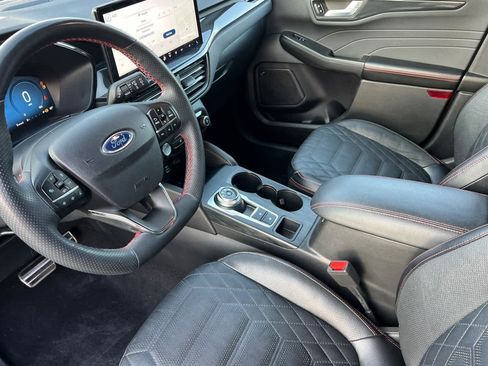 Used 2023 Ford Escape ST-Line Elite w/ Premium Technology Package image 11