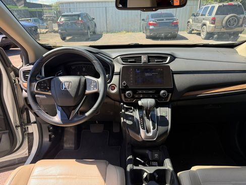 Used 2018 Honda CR-V Touring image 19