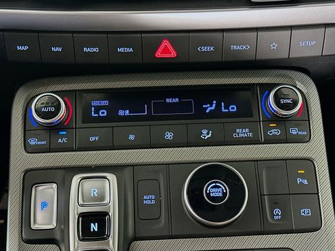 Used 2025 Hyundai Palisade SEL image 23