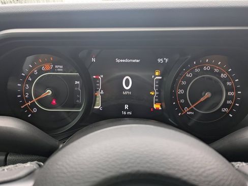 New 2025 Jeep Wrangler Unlimited Rubicon image 23