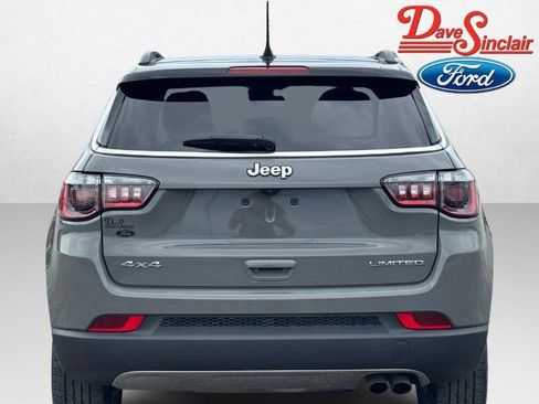Used 2022 Jeep Compass Limited w/ Sun and Sound Group AWD/4WD image 8