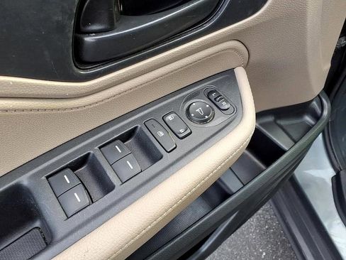 Used 2019 Honda Odyssey EX image 12