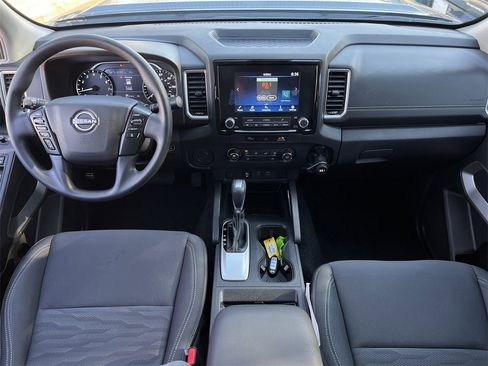 Certified 2024 Nissan Frontier SV w/ Technology Package image 9