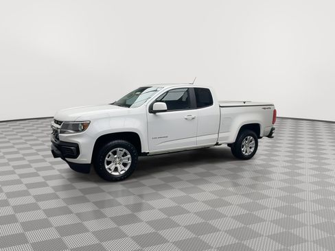 Used 2021 Chevrolet Colorado LT w/ Fleet Safety Package image 30