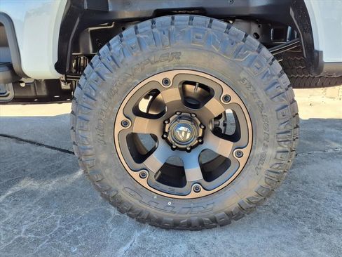 New 2026 Ford F250 XLT w/ XLT Premium Package image 4