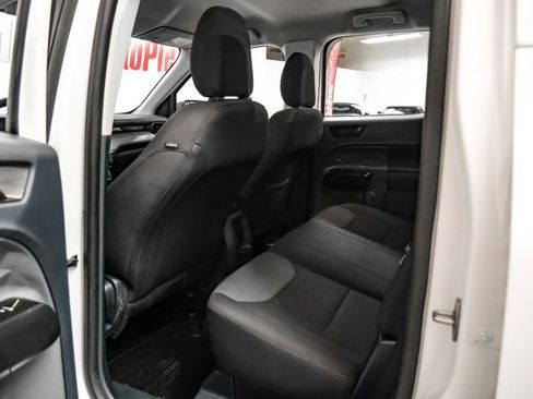 Used 2022 Ford Maverick XL image 33