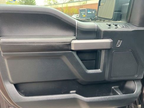 Used 2019 Ford F150 XLT w/ Equipment Group 302A Luxury AWD/4WD image 19