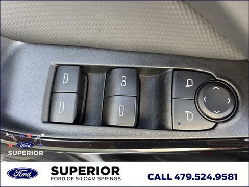 Used 2025 Chevrolet Equinox LT FWD image 18