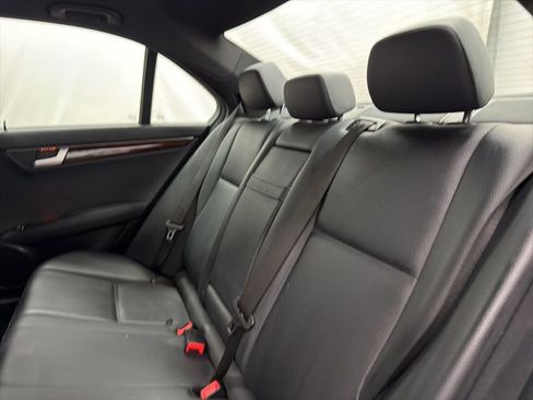 Used 2013 Mercedes-Benz C 250 Sedan image 19