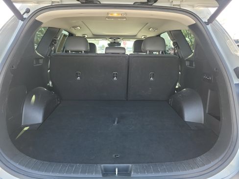 Used 2021 Hyundai Santa Fe SEL w/ Convenience + Premium Package FWD image 10